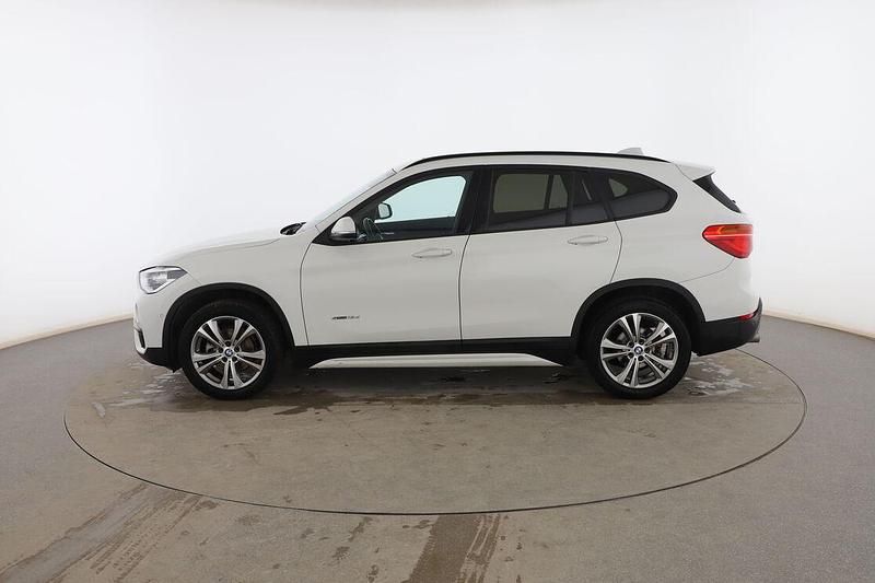 Usado BMW X1 Sport Line 150 CV (110 kW) 2018 Blanco SUV