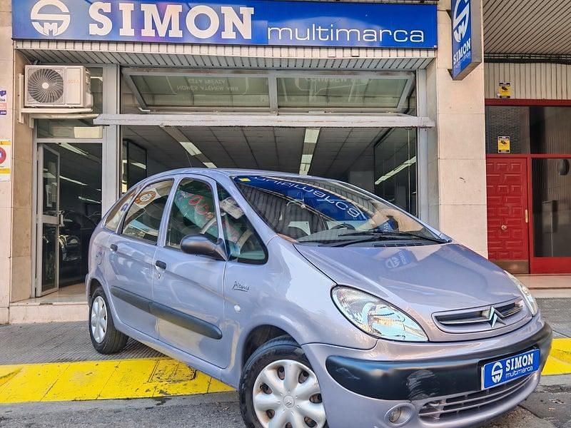 Usado Citroën Xsara Picasso 117 CV (86 kW) 2000 Gris / plata Monovolumen