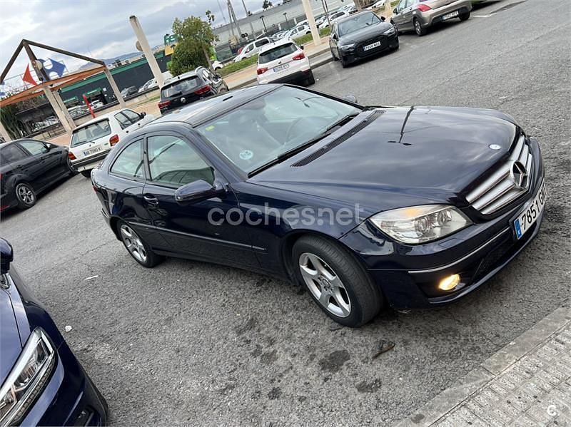 Usado Mercedes CLC220 150 CV (110 kW) 2009 Azul Utilitario