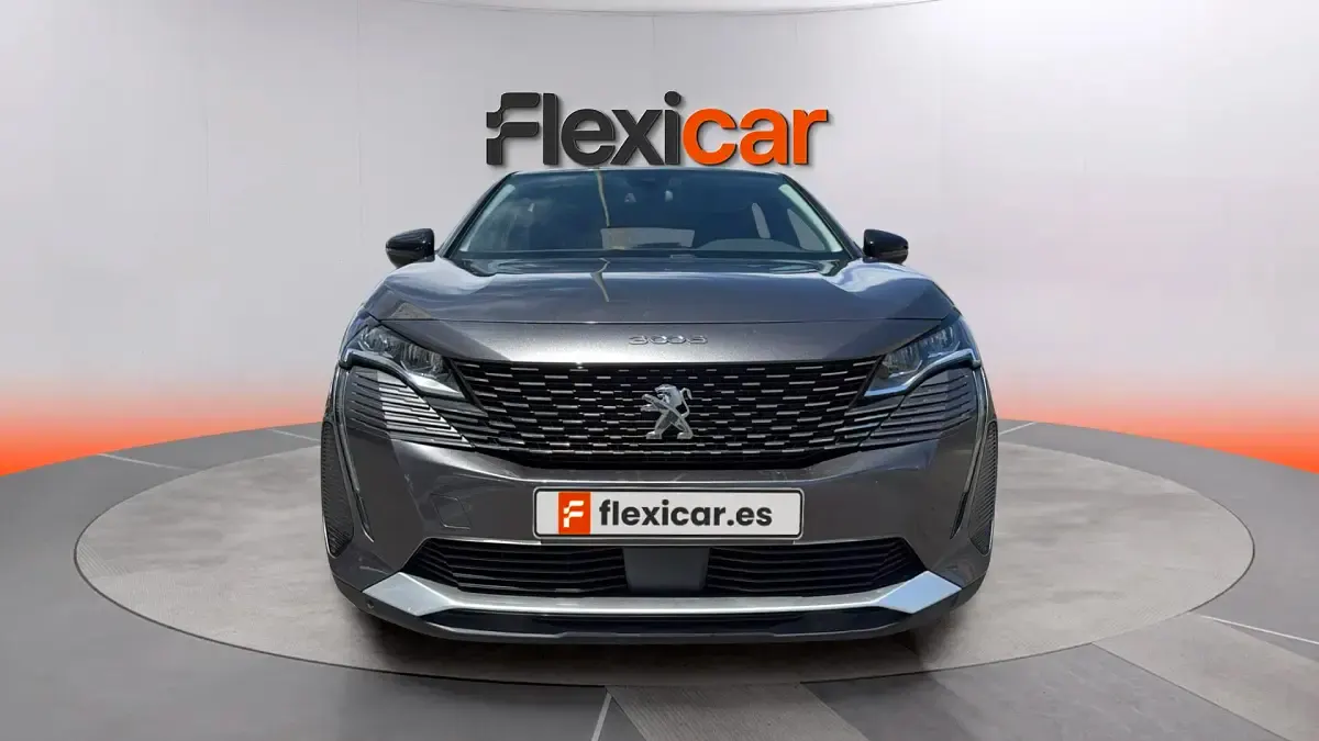 Usado Peugeot 3008 Active 131 CV (96 kW) 2022 Gris SUV