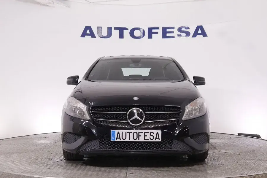 Usado Mercedes A200 Style 156 CV (114 kW) 2013 Negra Utilitario
