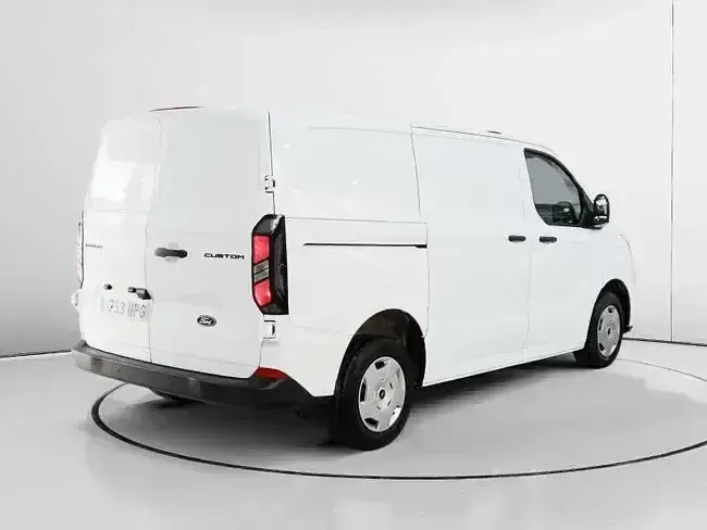 Usado Ford Transit Custom Trend 136 CV (100 kW) 2024 Blanco Berlina