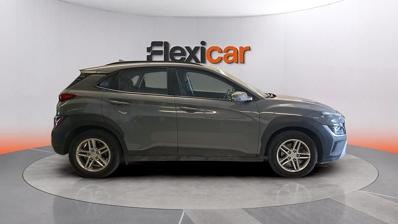 Usado Hyundai Kona 120 CV (88 kW) 2021 Gris SUV
