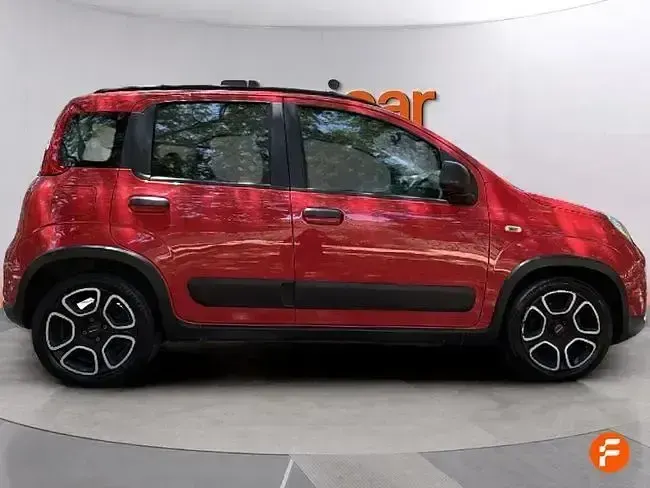 Usado Fiat Panda City Life 70 CV (51 kW) 2022 Rojo Utilitario