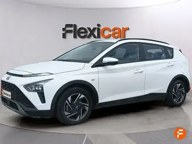 Usado Hyundai Bayon 100 CV (73 kW) 2023 Blanco SUV