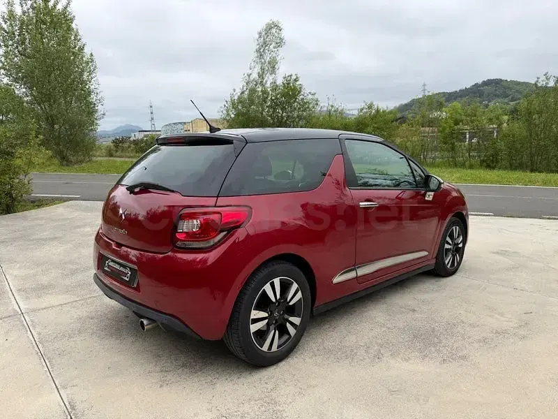 Usado Citroën DS3 Style 120 HP (88 kW) 2012 Vermelho Sedan