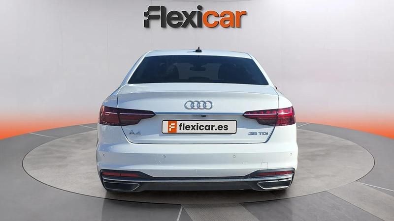 Usado Audi A4 Advanced Plus 163 CV (119 kW) 2024 Blanco Familiar