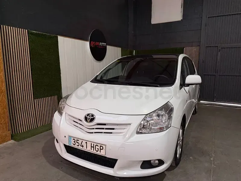 Usado Toyota Verso Active 126 CV (92 kW) 2011 Blanco Monovolumen