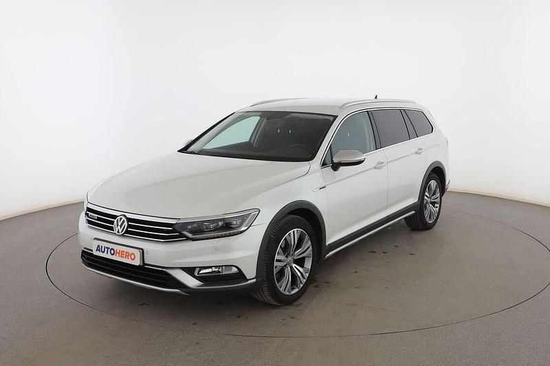 Blanco Usado 2017 VW Passat Alltrack Familiar | 21.899 € - Imagen 1/3