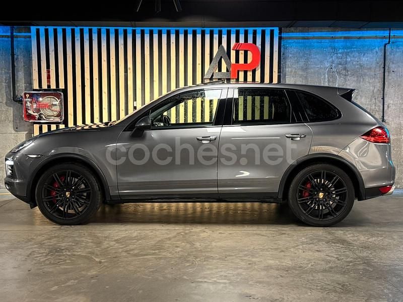 Usado Porsche Cayenne Turbo 500 CV (367 kW) 2010 Beige SUV
