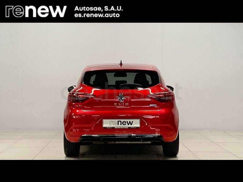 Usado Renault Clio V Techno 140 CV (102 kW) 2022 Rojo Berlina