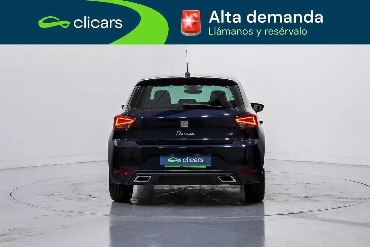 Usado Seat Ibiza FR 150 CV (110 kW) 2022 Negro Utilitario