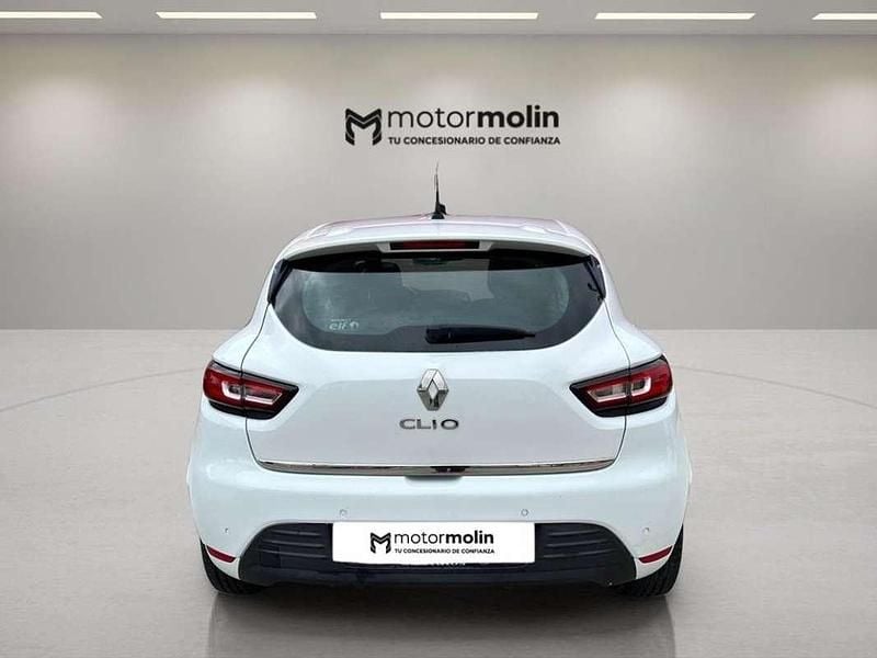 Usado Renault Clio IV Zen 120 CV (88 kW) 2017 Blanco Berlina