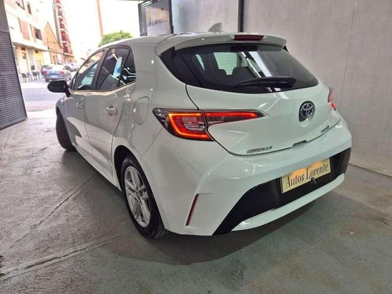 Usado Toyota Corolla Style 122 CV (89 kW) 2020 Blanco Utilitario