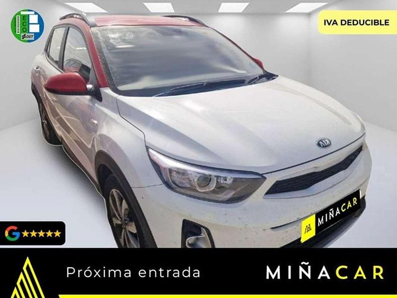 Usado Kia Stonic 101 CV (74 kW) 2021 Blanco SUV