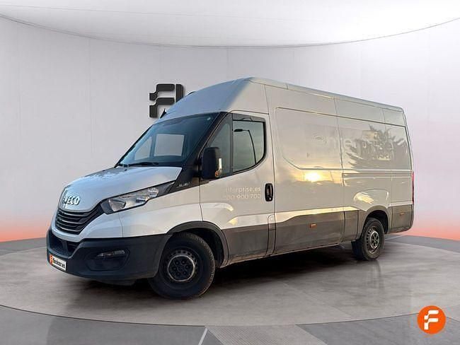 Usado Iveco Daily 156 CV (114 kW) 2023 Blanco Berlina