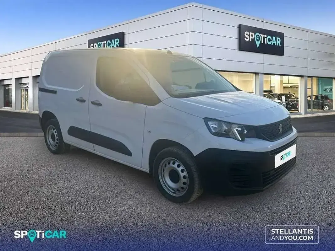 Usado Peugeot Partner 103 CV (75 kW) 2023 Blanco Monovolumen