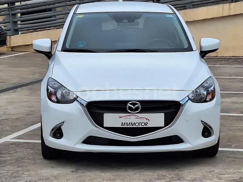 Usado Mazda 2 90 CV (66 kW) 2019 Blanco Berlina