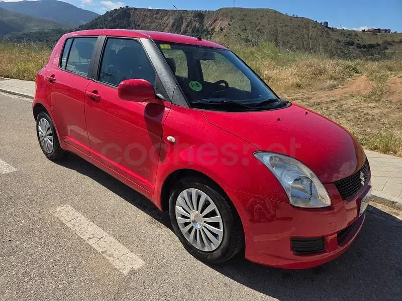 Usado Suzuki Swift GL 92 CV (67 kW) 2008 Rojo Utilitario