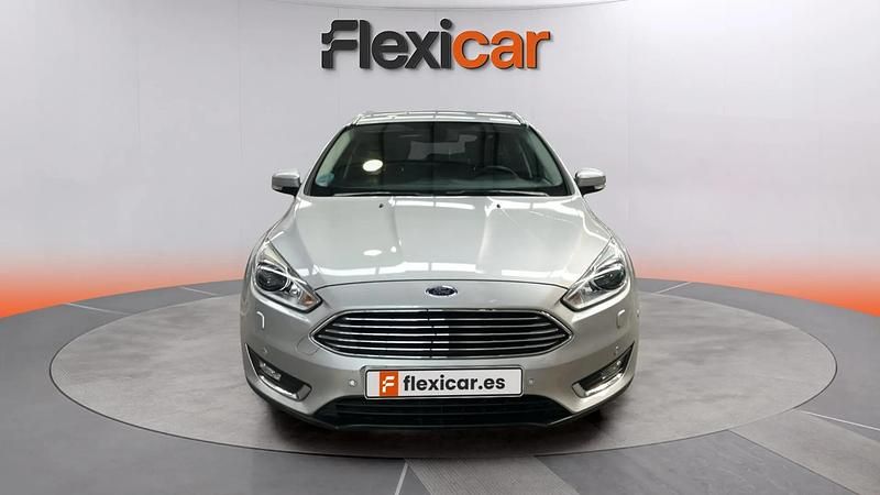 Usado Ford Focus Trend+ 125 CV (91 kW) 2017 Gris Familiar