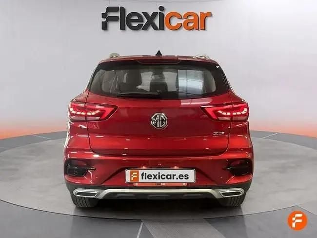Usado MG ZS Luxury 106 CV (77 kW) 2024 Rojo Berlina