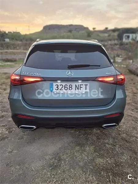 Usado Mercedes GLC220 197 CV (144 kW) 2025 Verde SUV