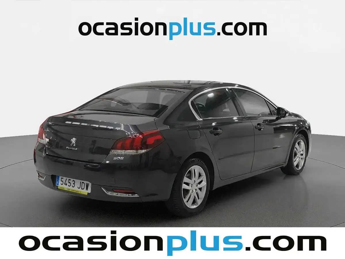 Usado Peugeot 508 Active 115 CV (84 kW) 2015 Gris Berlina
