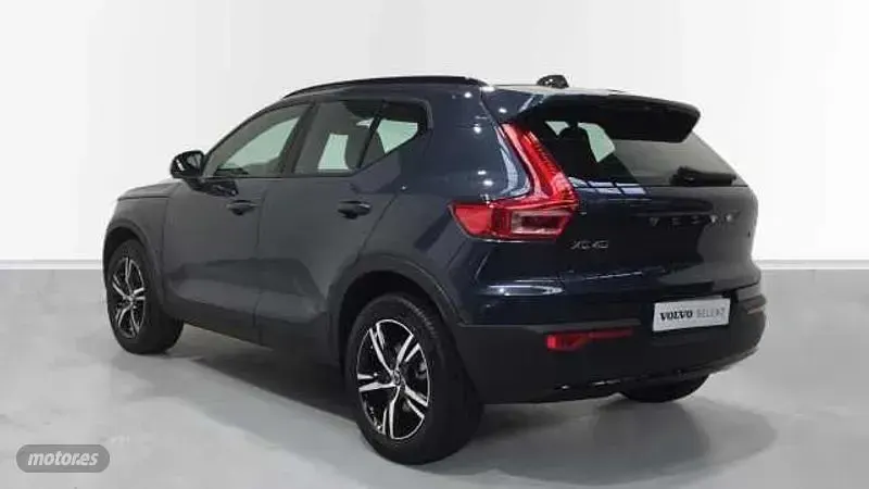 Nuevo Volvo XC40 Plus 2026 Azul SUV