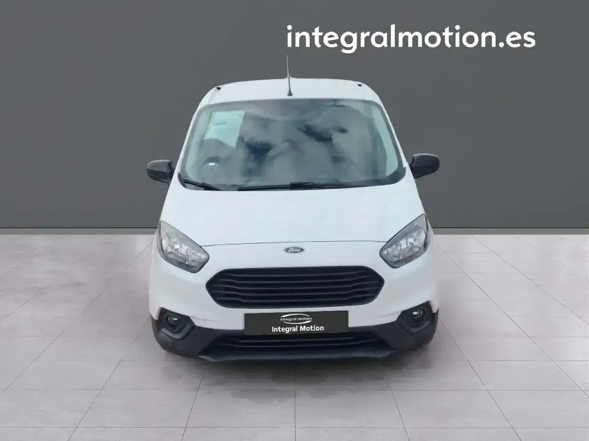 Usado Ford Transit Trend 100 CV (73 kW) 2019 Blanco Van