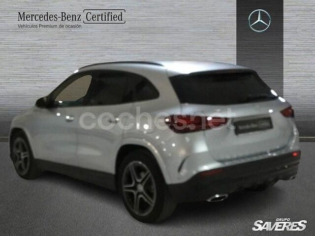 Usado Mercedes GLA200 163 CV (119 kW) 2025 Gris / plata SUV