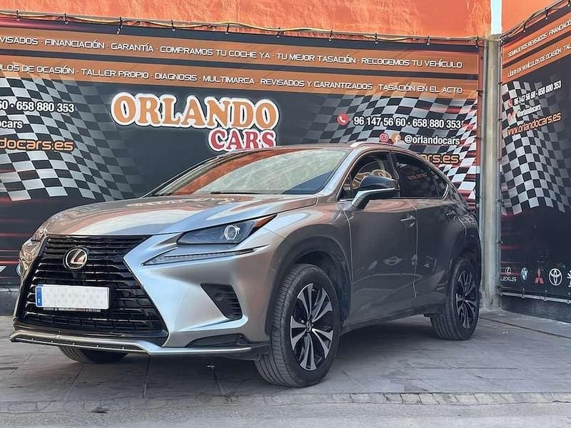 Gris / plata Usado 2021 Lexus NX300h Business Edition SUV | 24.990 € (Precio justo) - Imagen 1/4
