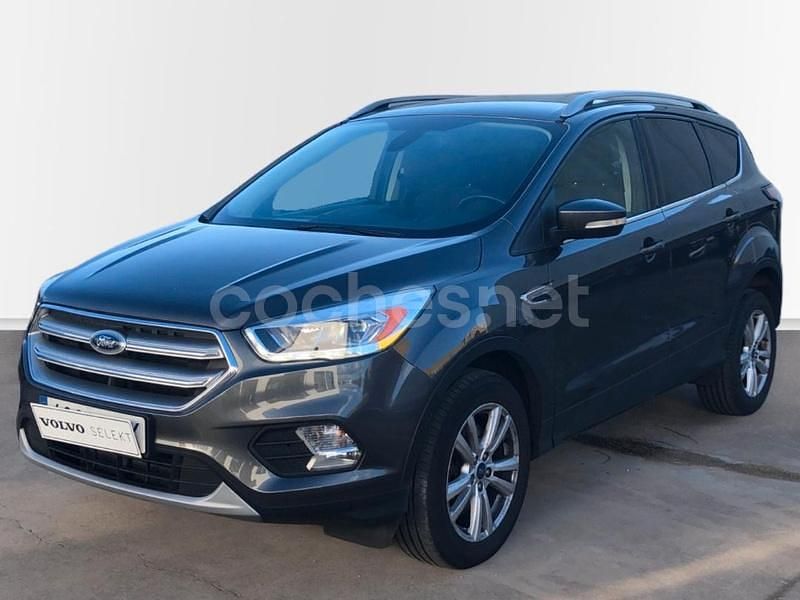 Gris / plata Usado 2017 Ford Kuga Business Edition SUV | 13.200 € (Precio justo) - Imagen 1/4