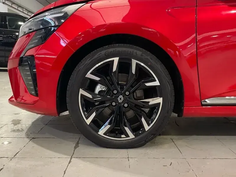 Nuevo Renault Clio V Techno 143 CV (105 kW) 2025 Rojo Berlina