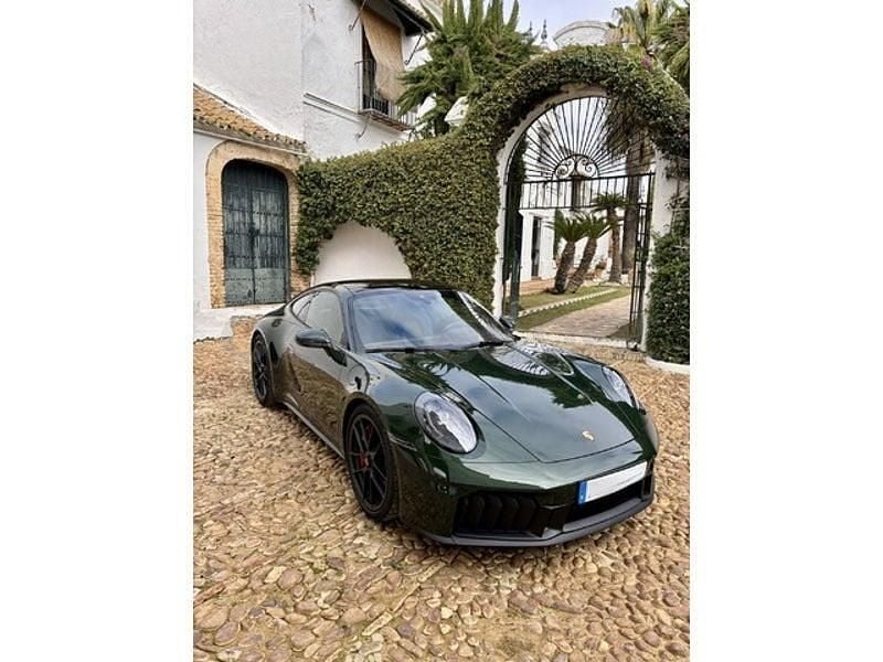 Nuevo Porsche 911 Carrera GTS 541 CV (397 kW) 2025 Verde Coupe