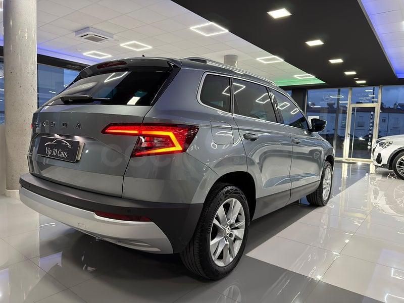 Usado Skoda Karoq Ambition 150 CV (110 kW) 2021 Gris / plata SUV