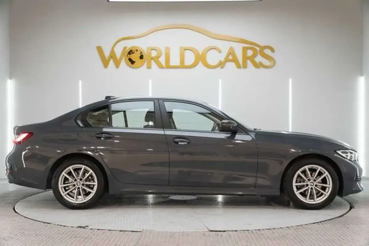 Usado BMW 318 150 CV (110 kW) 2021 Gris Berlina