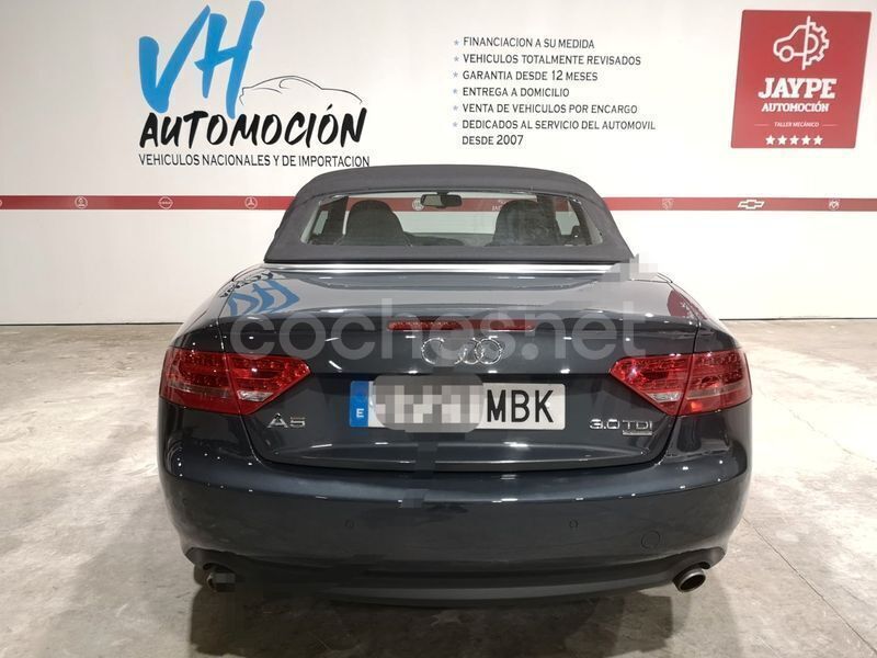 Usado Audi A5 Cabriolet 240 CV (176 kW) 2010 Gris / plata Descapotable
