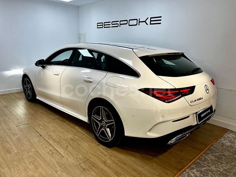 Usado Mercedes CLA200 Shooting Brake 150 CV (110 kW) 2024 Blanco Familiar