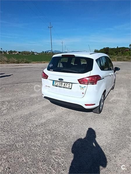 Usado Ford B-MAX Colourline 95 CV (69 kW) 2017 Blanco Monovolumen