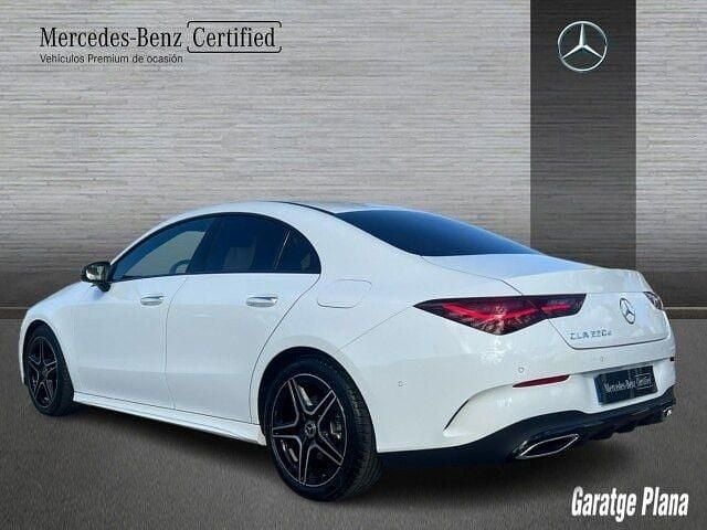 Usado Mercedes CLA220 AMG line 190 CV (139 kW) 2025 Blanco polar Berlina