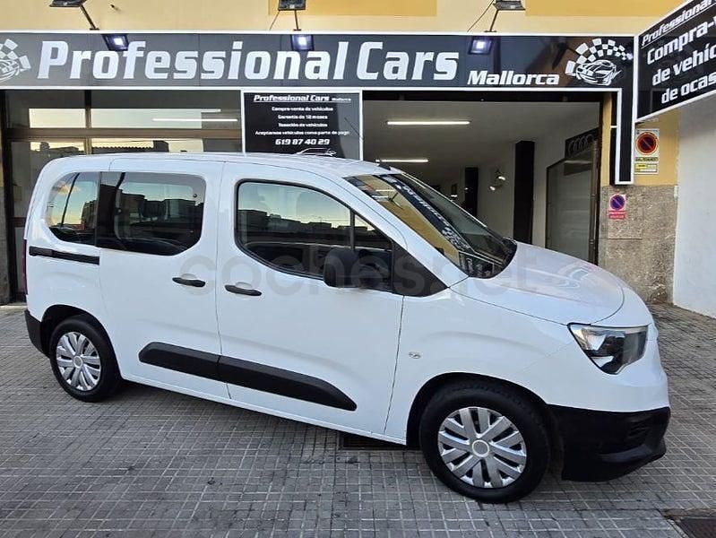 Usado Opel Combo Life Expression 76 CV (55 kW) 2019 Blanco Monovolumen