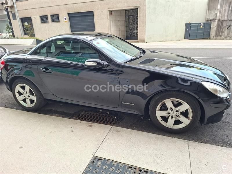 Usado Mercedes SLK200 163 CV (119 kW) 2006 Negro Descapotable