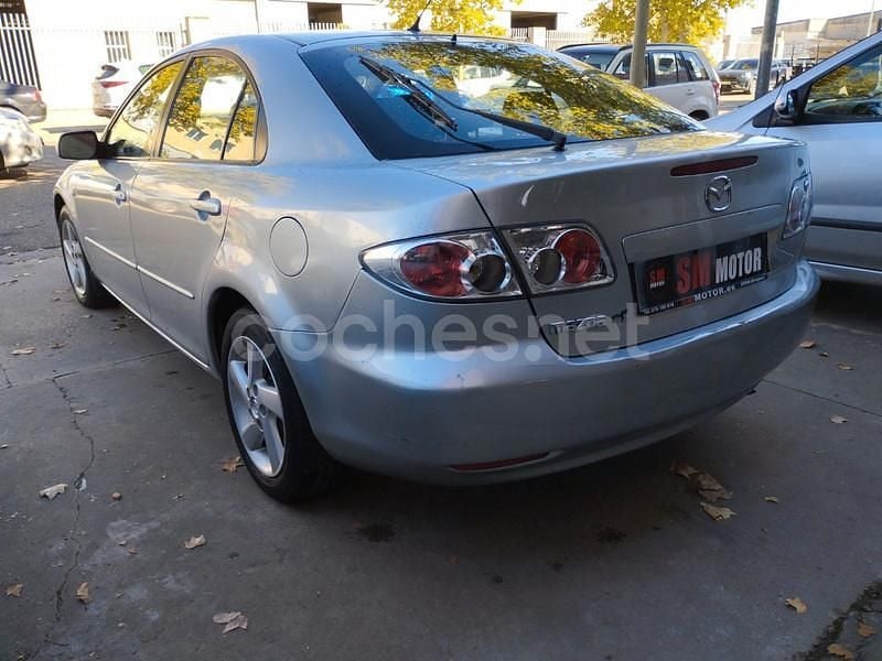 Usado Mazda 6 Active 141 CV (103 kW) 2005 Gris / plata Berlina