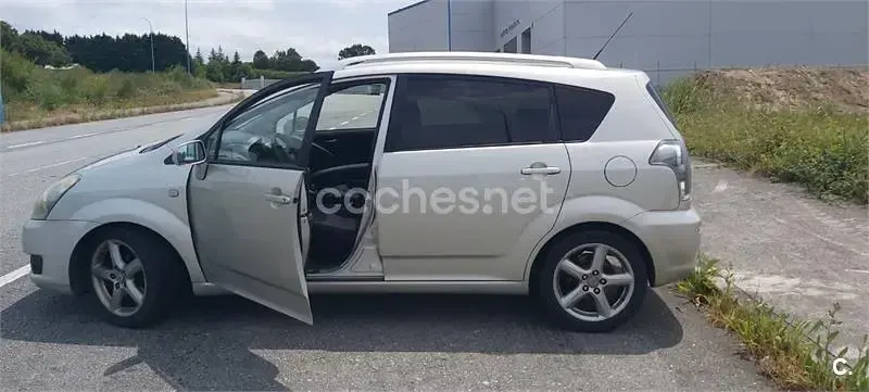 Usado Toyota Corolla Verso Sport 177 CV (130 kW) 2007 Gris / plata Monovolumen