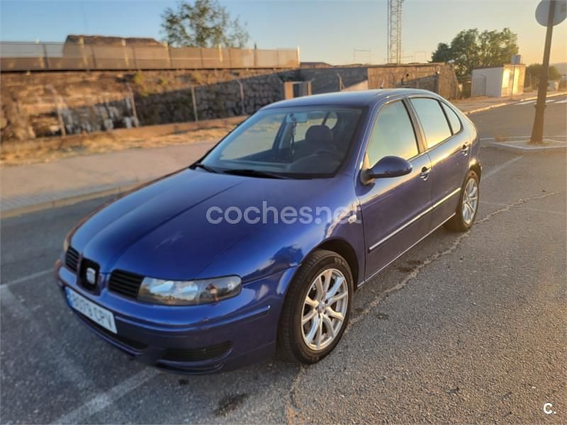 Azul Usado 2003 Seat Leon Stella Berlina | 4000 € (Un poco caro) - Imagen 1/4