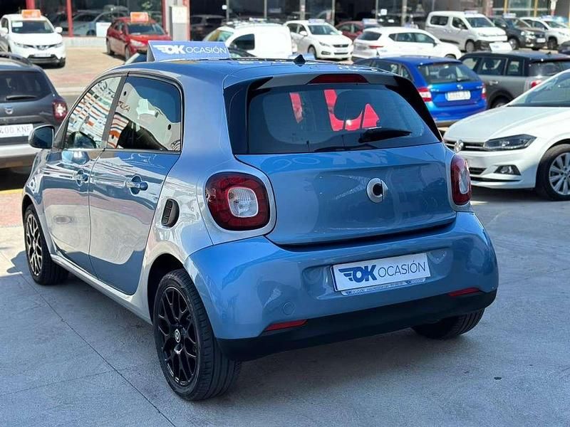 Usado Smart ForFour Electric Drive 60 kW (82 CV) 2018 Azul Utilitario