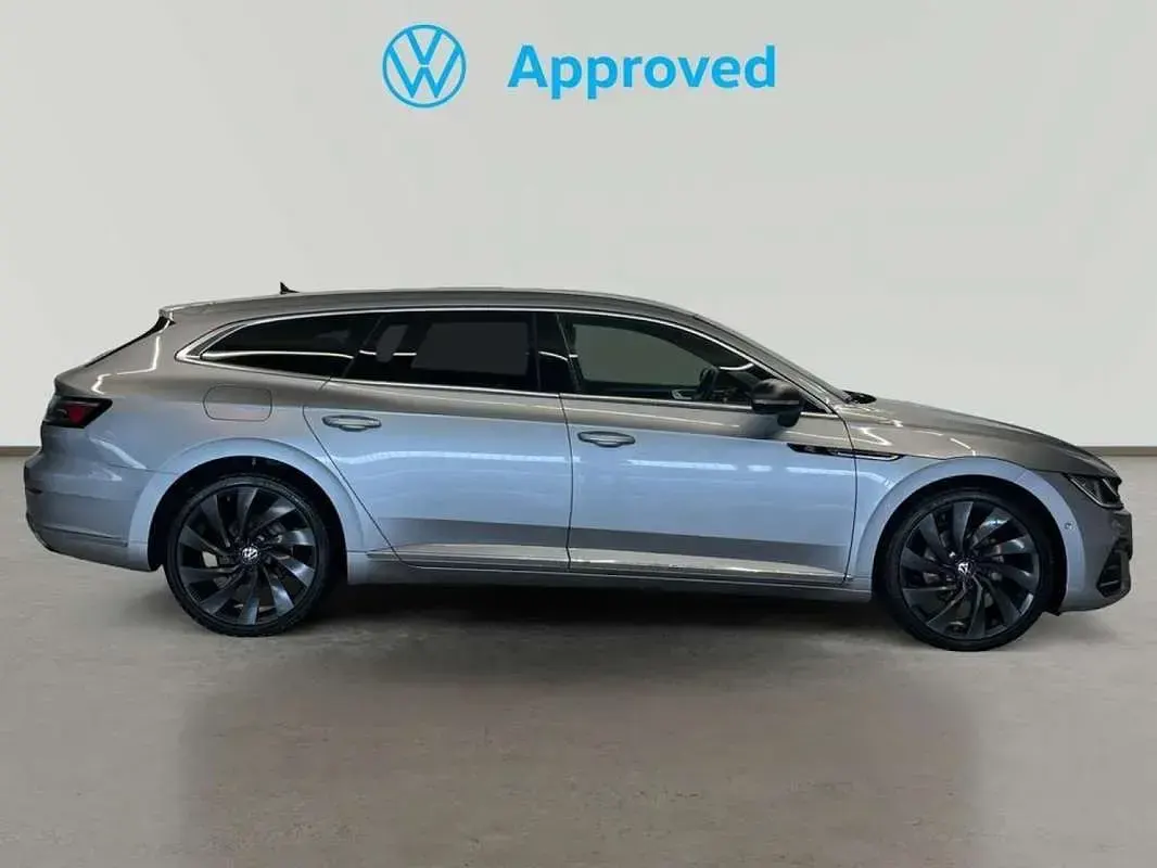 Usado VW Arteon R-line 200 CV (147 kW) 2022 Plateado Familiar