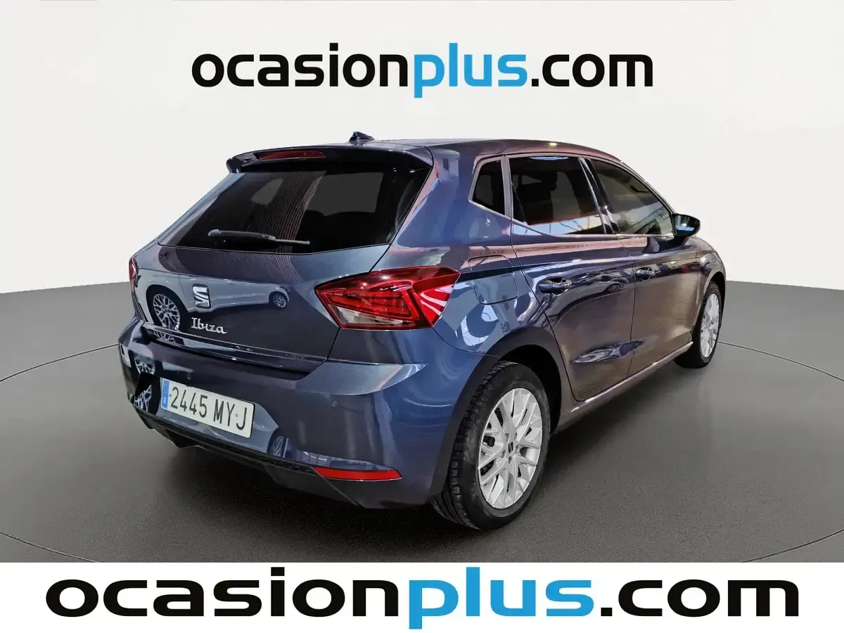 Usado Seat Ibiza XCELLENCE 116 CV (85 kW) 2025 Gris Utilitario