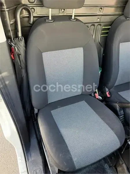 Usado Fiat Doblò 105 CV (77 kW) 2012 Blanco Monovolumen