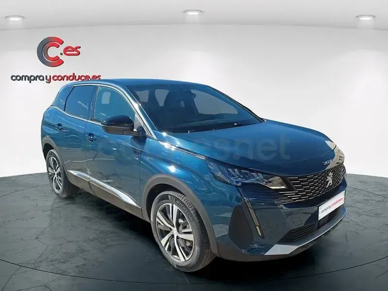 Usado Peugeot 3008 Allure 130 CV (95 kW) 2024 Azul SUV